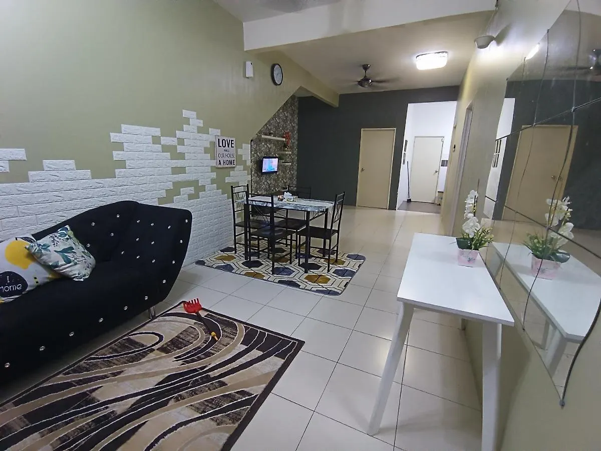 Afya Alya Guesthouse Melaka No Aircond location